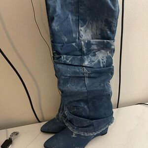 Denim boots never worn